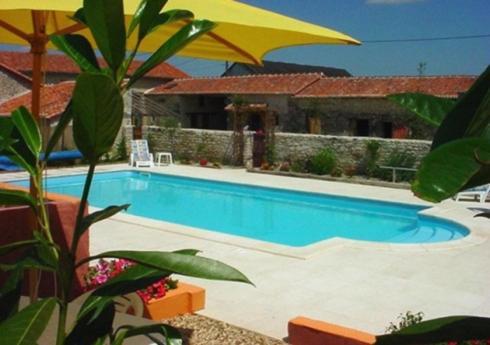 Les Coindries Villa Faye-la-Vineuse Exterior photo
